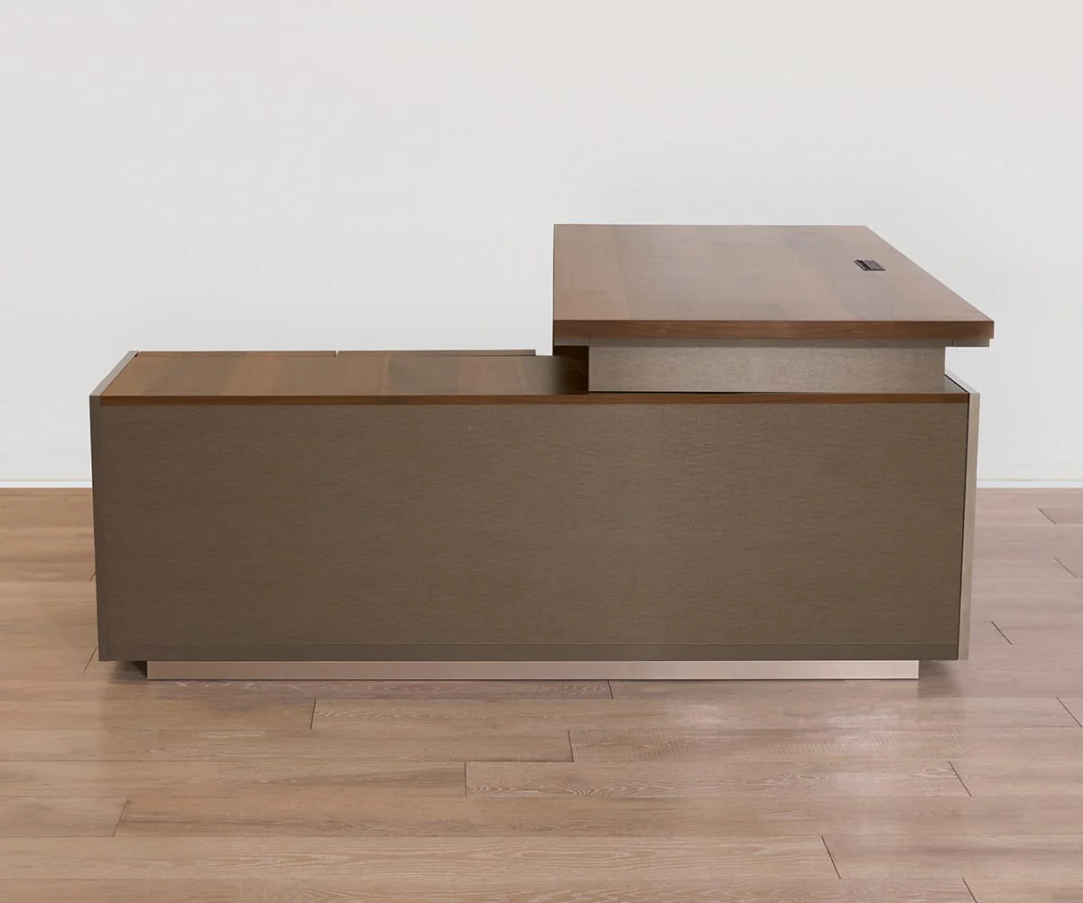 Aversera Executive Desk With Return - Image 5